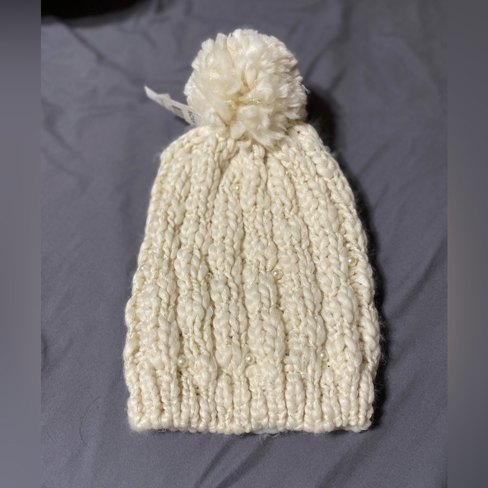 NWT women’s beanie